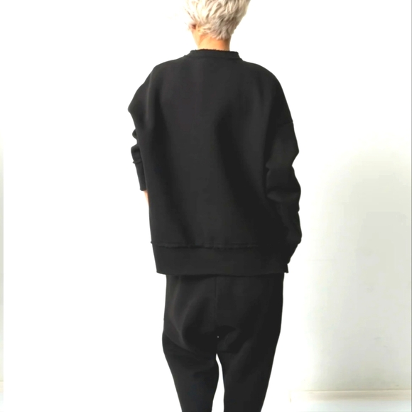 LOCKER ROOM Luxury Brand Long Line Black Unique Sweatshirt Women's Size S/M - Picture 2 of 8